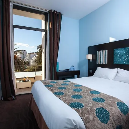 巴普迪斯丁酒店 3*