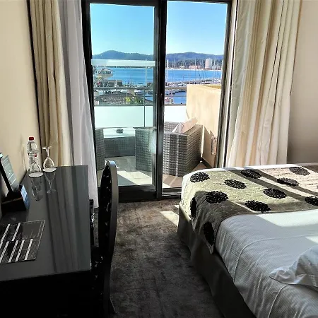 巴普迪斯丁酒店 酒店 3*