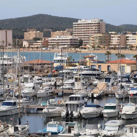 巴普迪斯丁酒店