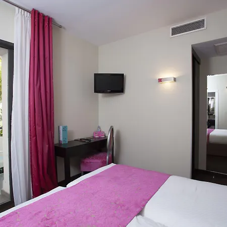 巴普迪斯丁酒店 3*