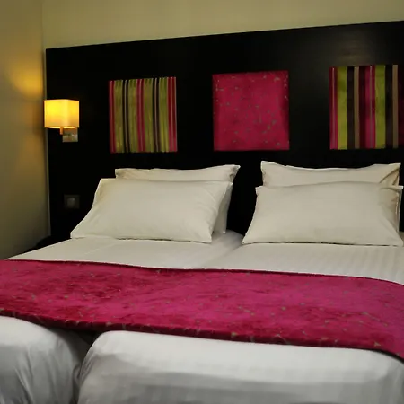 巴普迪斯丁酒店 酒店 3*