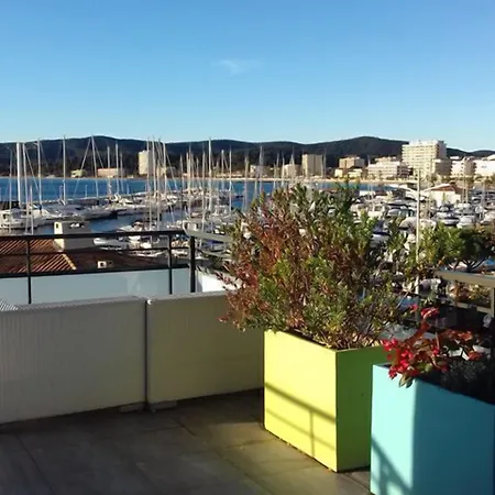 酒店 巴普迪斯丁酒店 3*