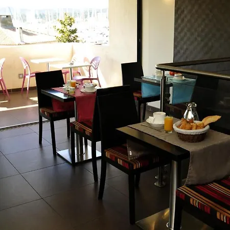 巴普迪斯丁酒店