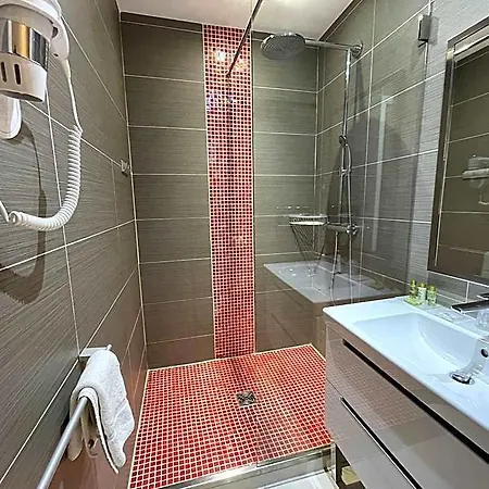 Hotel Baptistin Le Lavandou